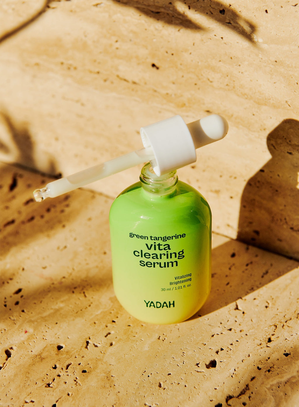 Green Tangerine Vita Clearing Serum (30ml)